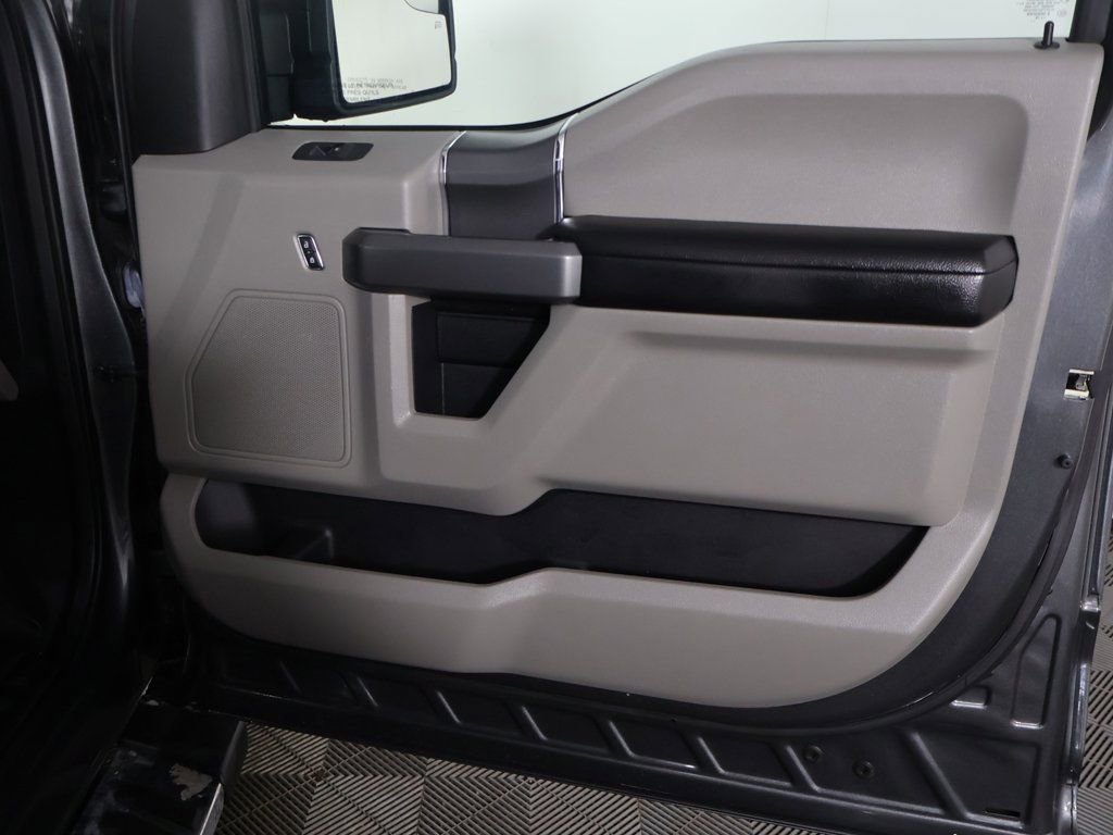 Used 2018 Ford F150 XLT w/ Equipment Group 302A Luxury image 21