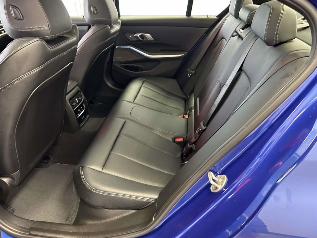 Used 2025 BMW M340i RWD image 15