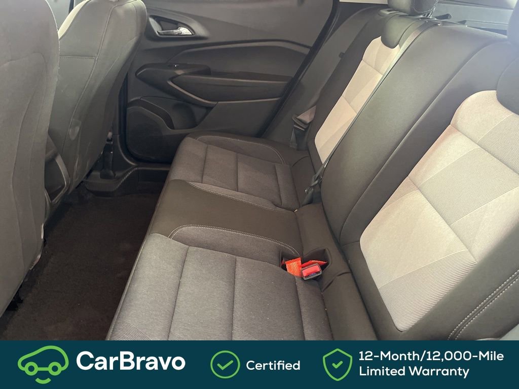 Certified 2025 Chevrolet Trax LS image 19