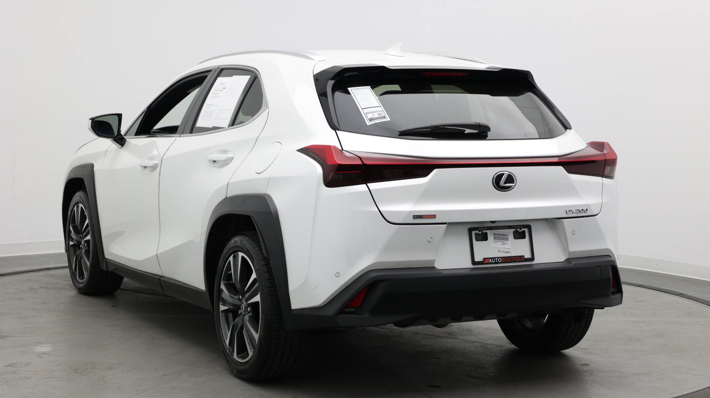 Used 2022 Lexus UX 200 w/ Accessory Package (Z1) FWD image 6