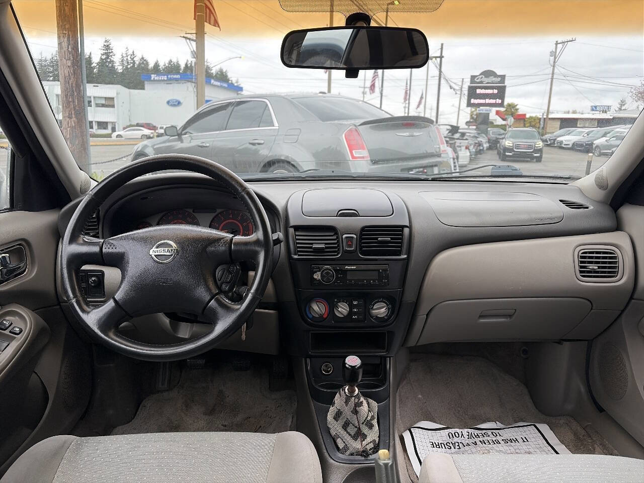 Used 2002 Nissan Sentra SE-R image 17