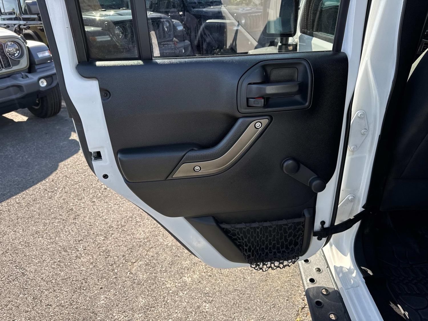 Used 2018 Jeep Wrangler Unlimited Sport AWD/4WD image 17