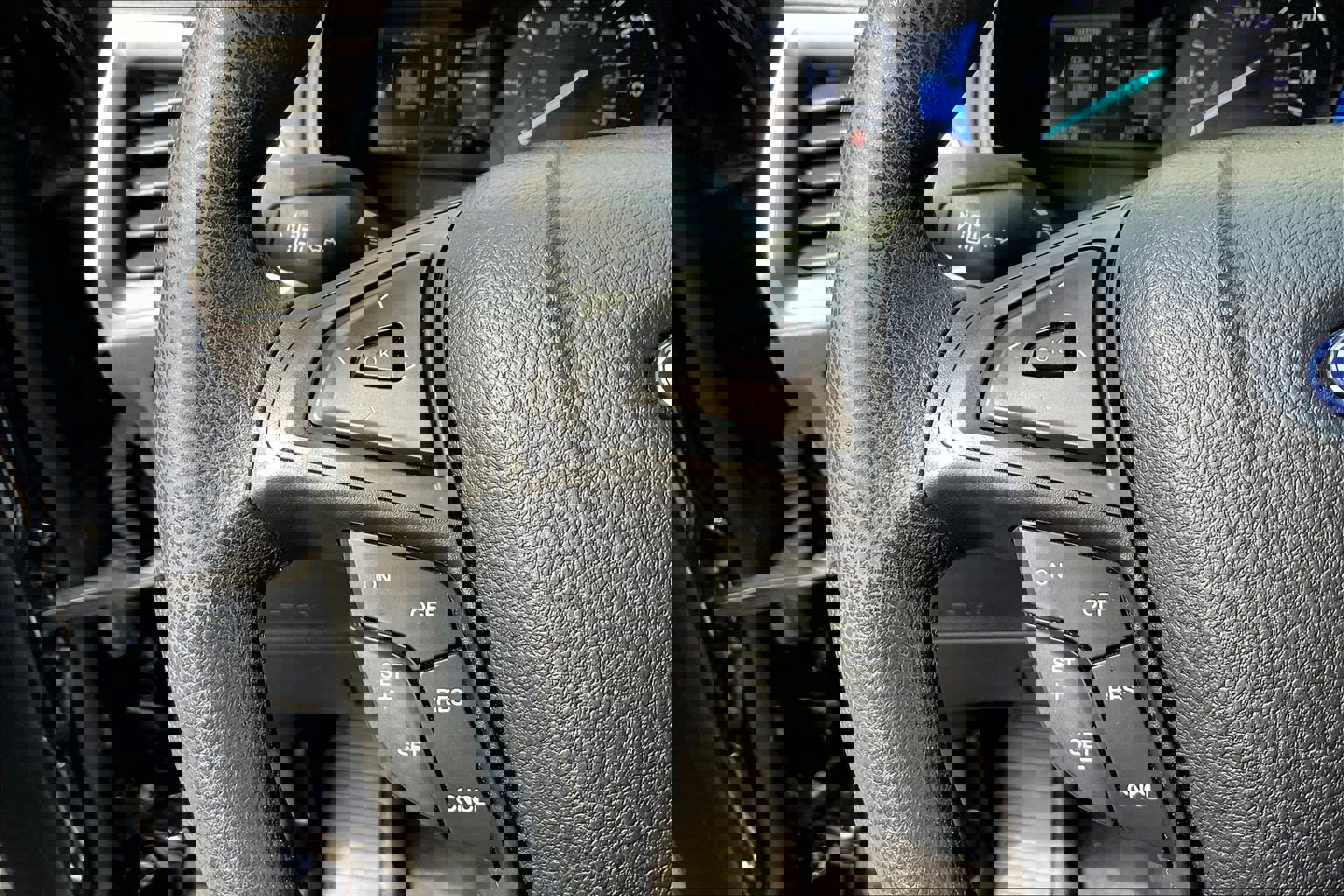 Used 2022 Ford Edge SE w/ Black Appearance Package image 18