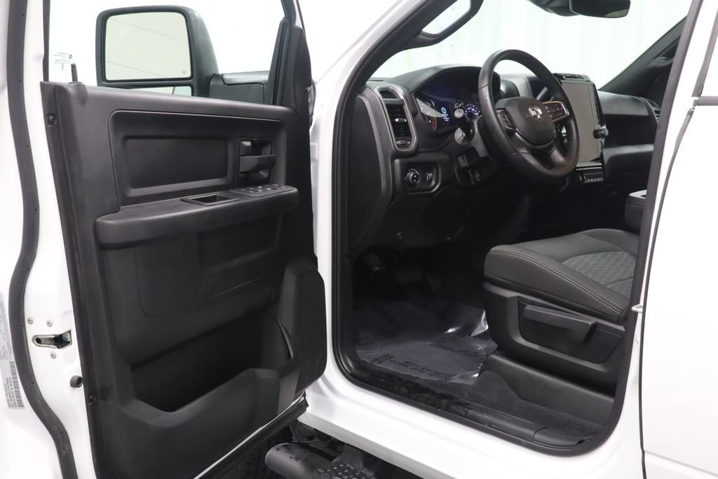 New 2026 RAM 3500 Tradesman AWD/4WD image 14