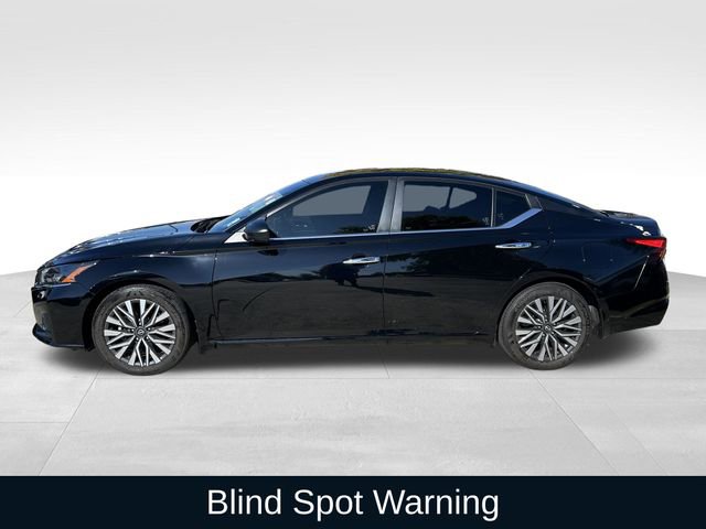 Used 2024 Nissan Altima 2.5 SV image 6