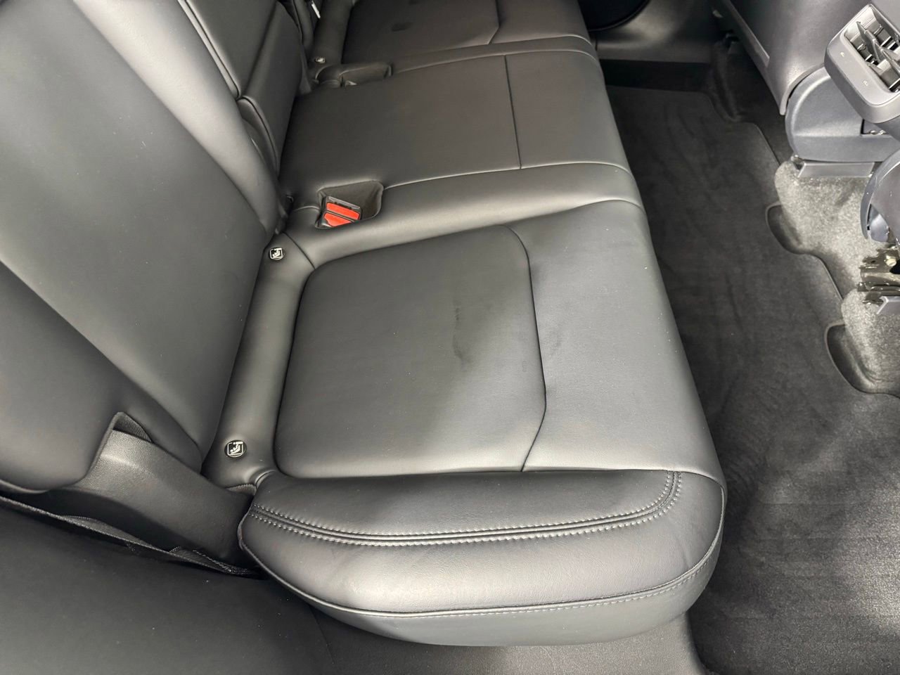 Used 2022 Tesla Model Y Long Range image 22