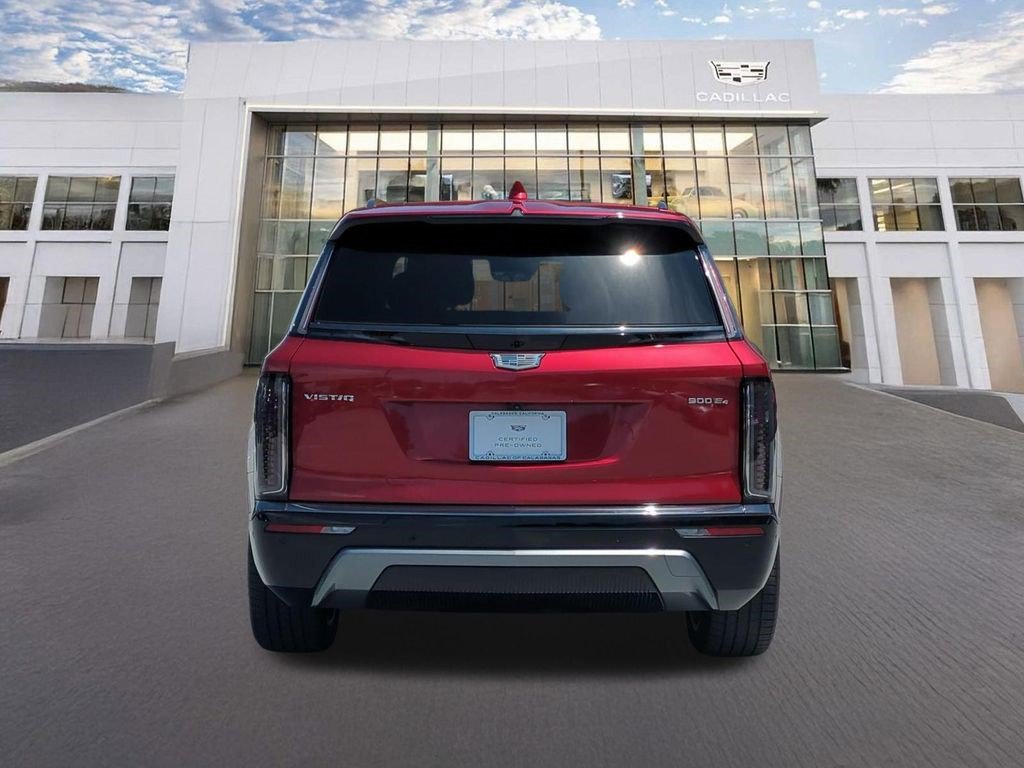 Certified 2026 Cadillac Vistiq Premium Luxury w/ LPO, Floor Liner Package AWD/4WD image 6