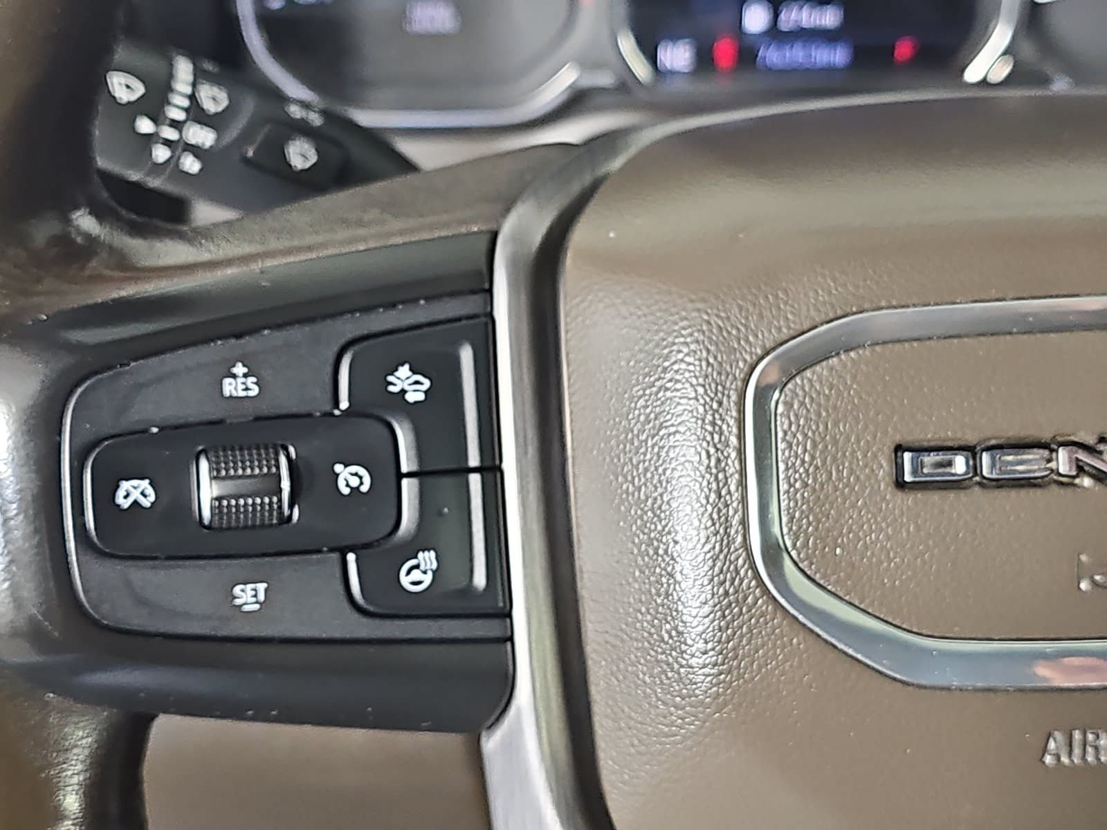 Used 2020 GMC Sierra 1500 Denali w/ Denali Ultimate Package AWD/4WD image 14