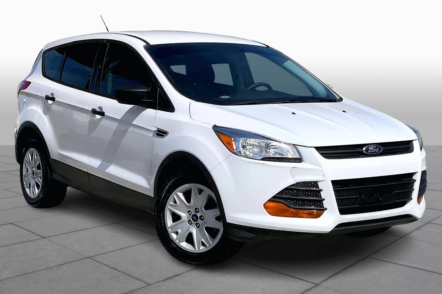 Used 2016 Ford Escape S image 3