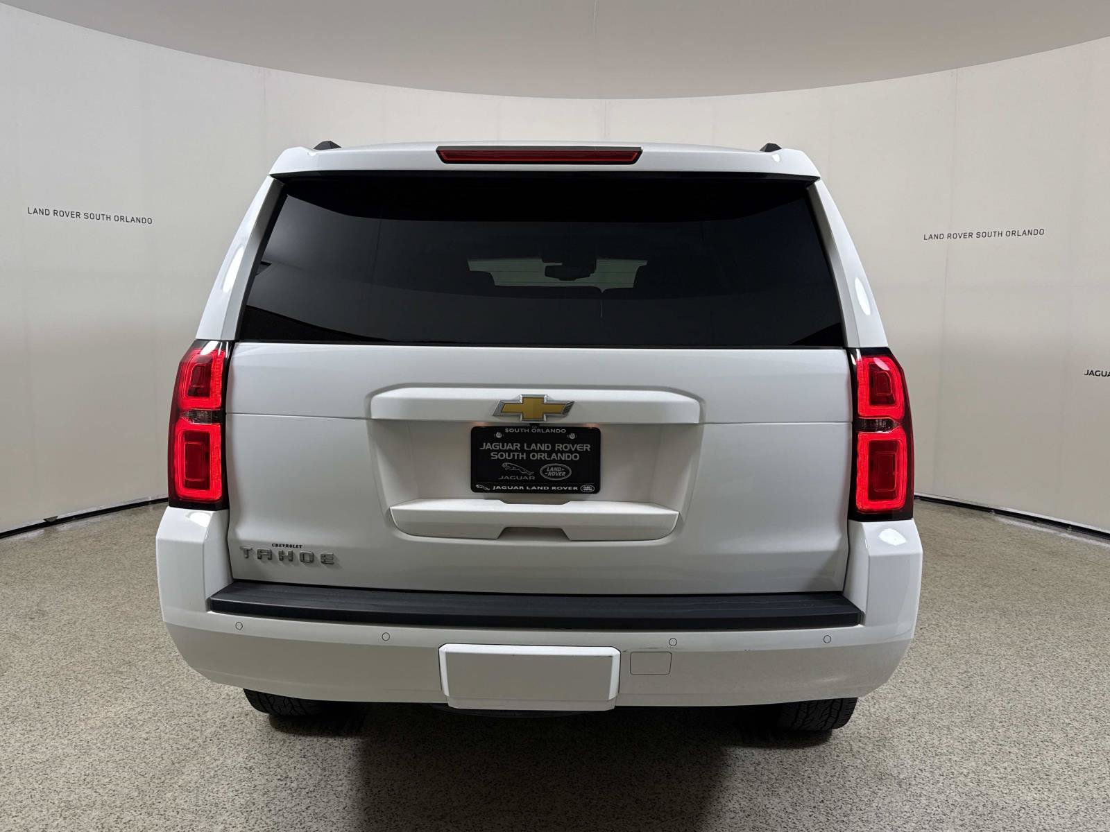 Used 2019 Chevrolet Tahoe LT w/ Luxury Package AWD/4WD image 4