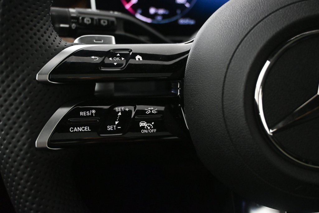 New 2025 Mercedes-Benz GLC 300 4MATIC image 10
