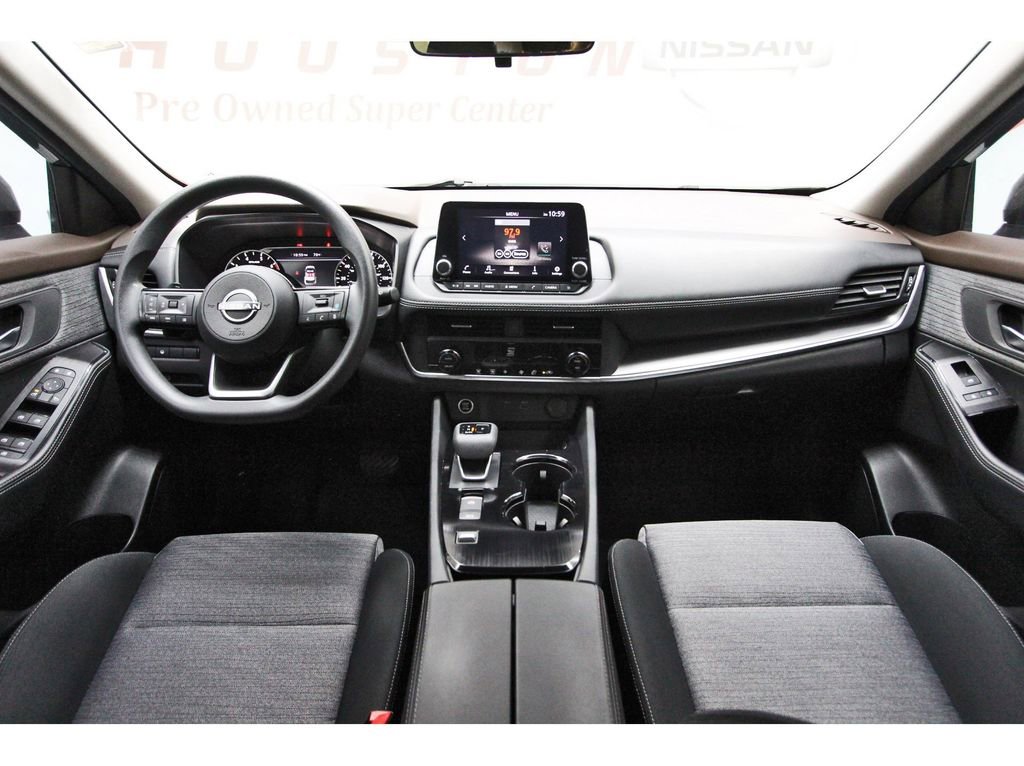 Used 2023 Nissan Rogue SV FWD image 7