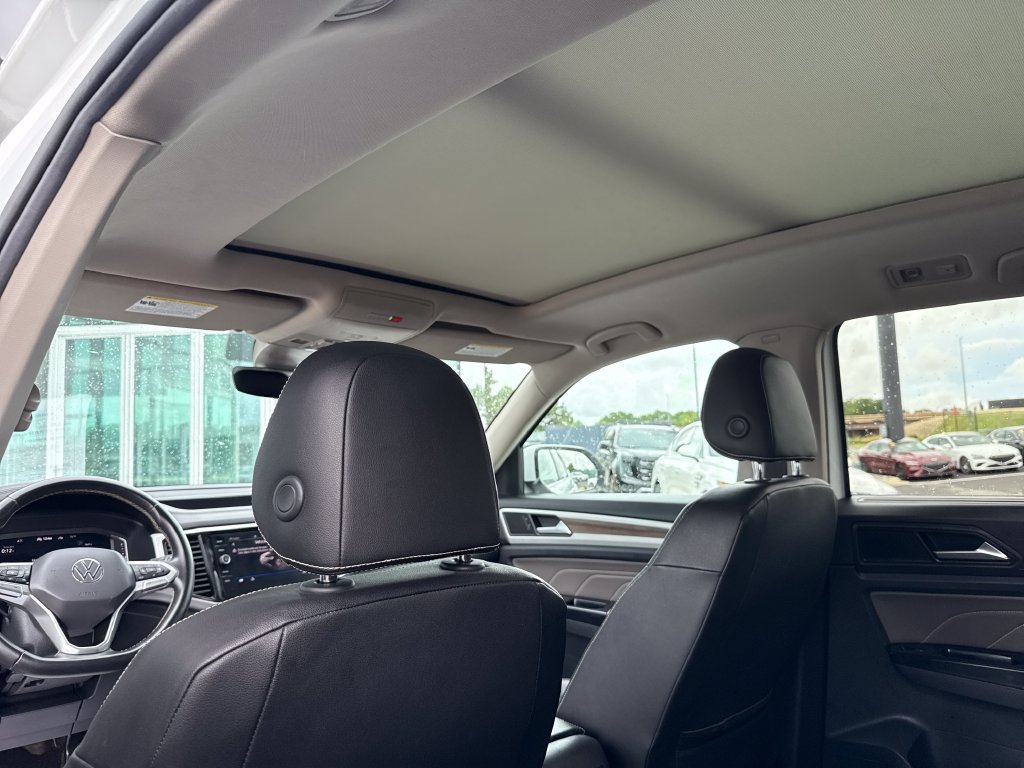 Used 2021 Volkswagen Atlas SEL AWD/4WD image 16