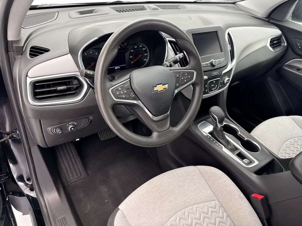 Used 2023 Chevrolet Equinox LS FWD image 9