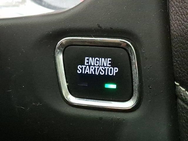 Used 2020 GMC Acadia Denali w/ Technology Package AWD/4WD image 25