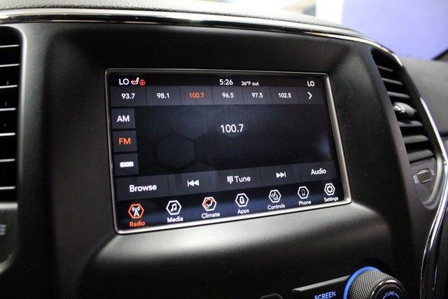 Used 2018 Jeep Grand Cherokee Limited image 28