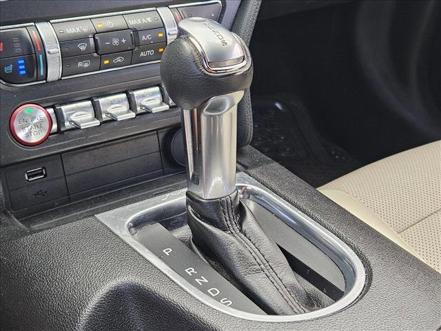 Used 2019 Ford Mustang Premium image 9