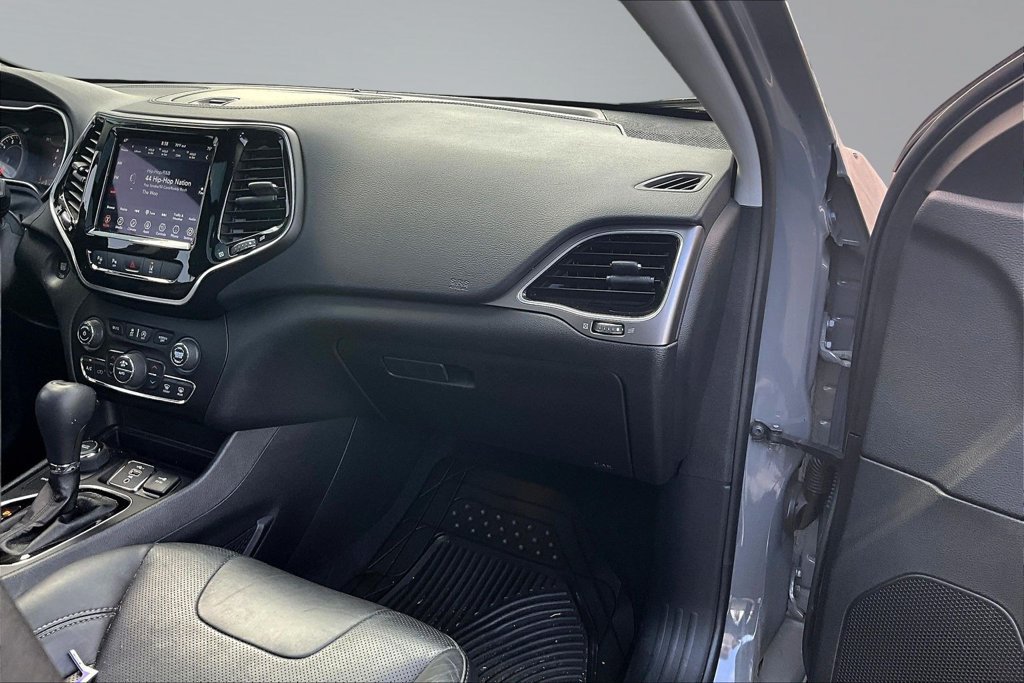 Used 2021 Jeep Cherokee Limited AWD/4WD image 22