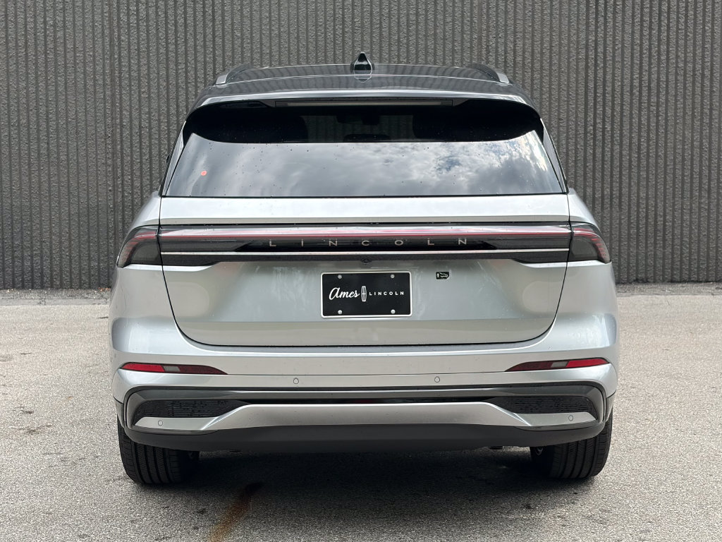New 2026 Lincoln Nautilus Reserve w/ Jet Appearance Package AWD/4WD image 6