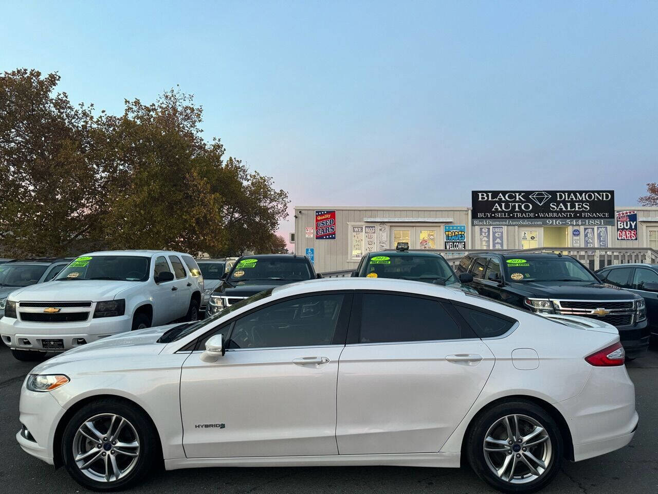 Used 2016 Ford Fusion SE image 3