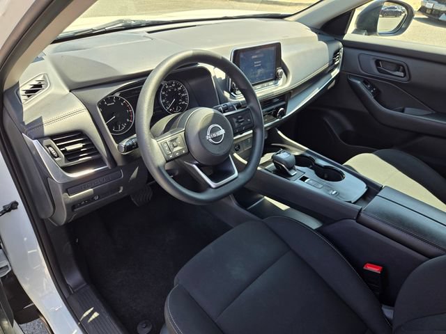 Used 2024 Nissan Rogue S FWD image 10