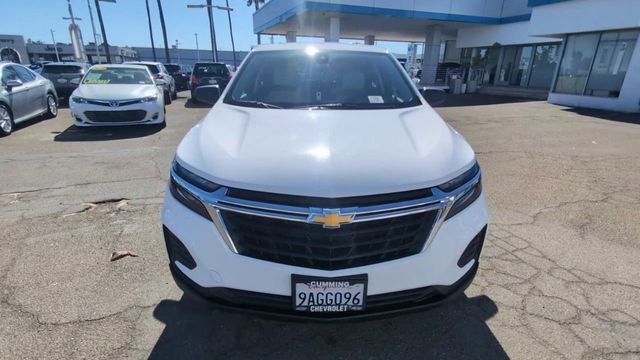 Certified 2022 Chevrolet Equinox LS w/ LS Convenience Package FWD image 3