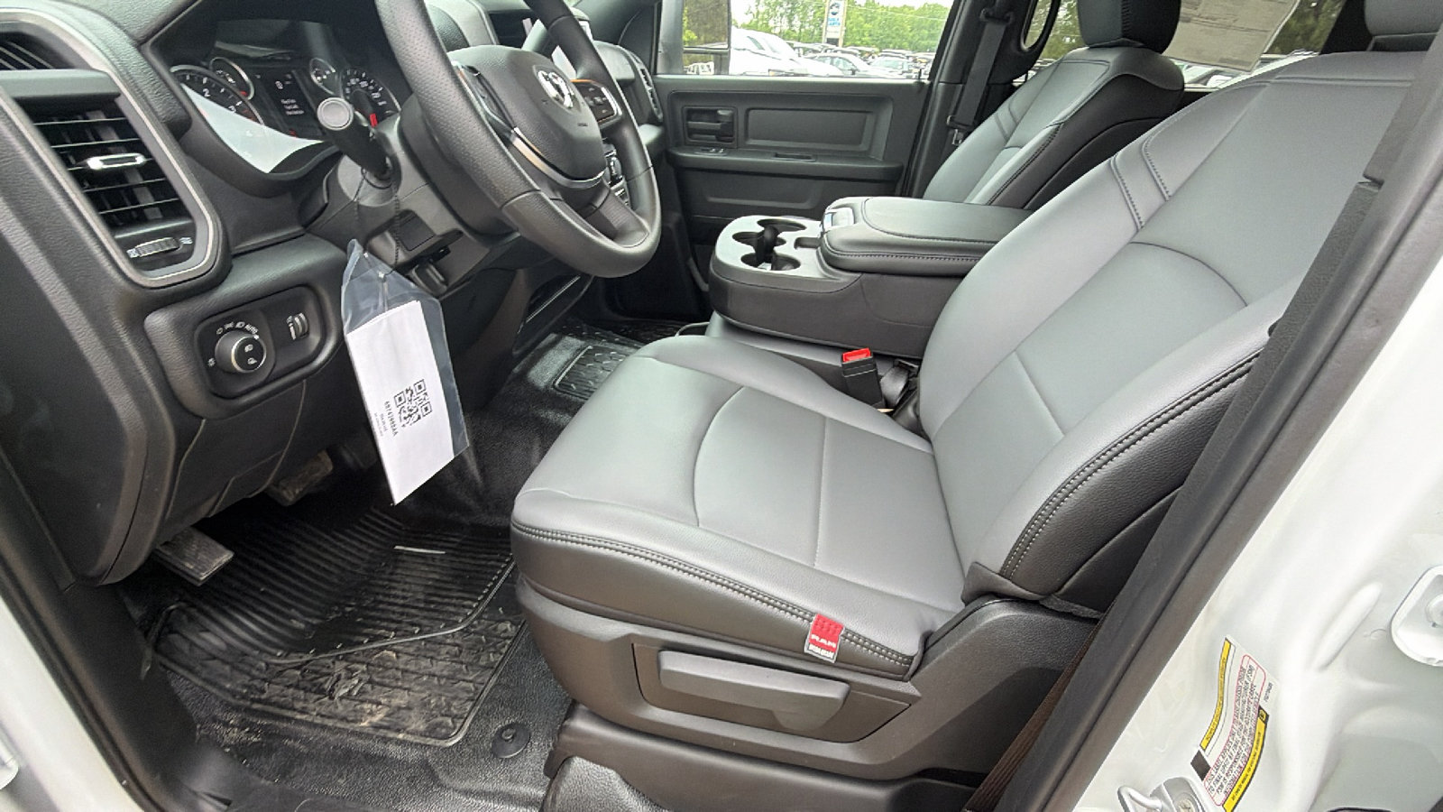 New 2026 RAM 5500 Tradesman w/ Chrome Appearance Group AWD/4WD image 16