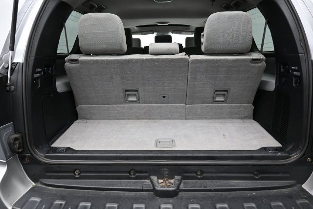 Used 2017 Toyota Sequoia SR5 AWD/4WD image 28