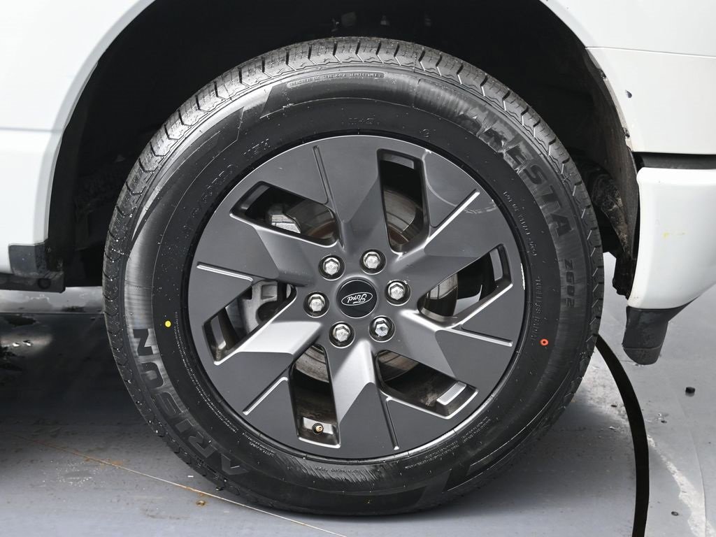 Used 2024 Ford F150 Lightning Flash w/ Max Trailer Tow Package image 14