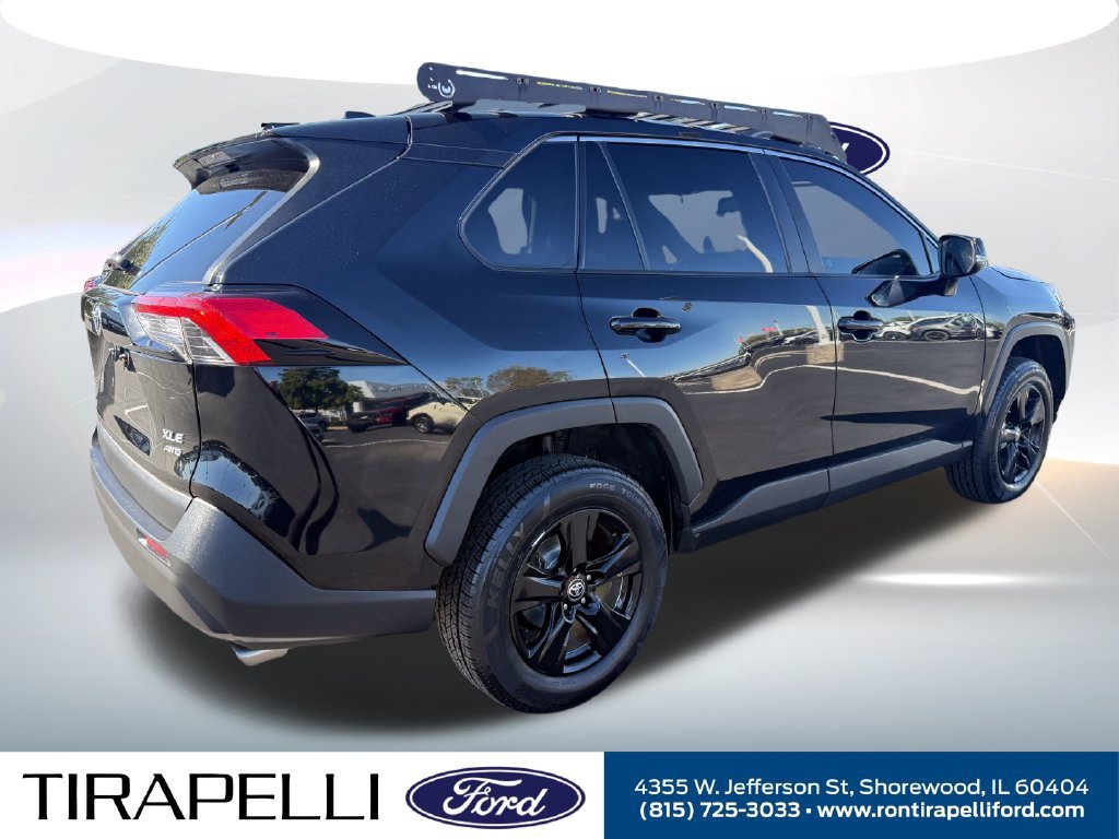 Used 2021 Toyota RAV4 XLE AWD/4WD image 8