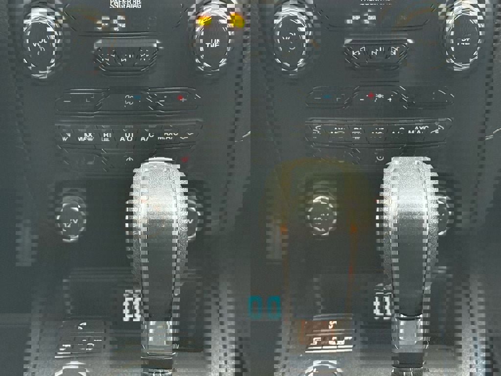 Used 2019 Ford Ranger Lariat w/ Equipment Group 501A Mid image 25