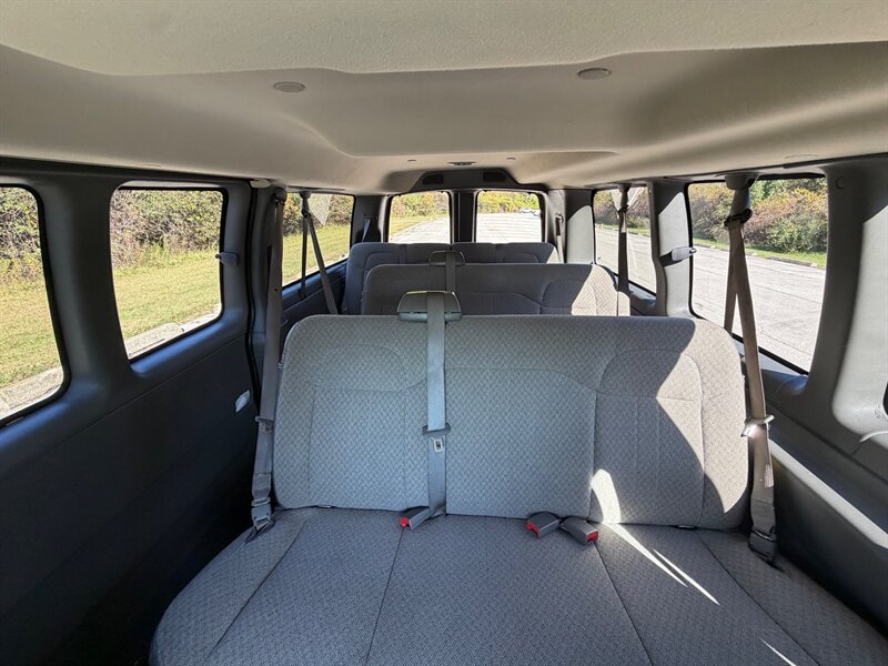 Used 2017 Chevrolet Express 3500 LT w/ LT Preferred Equipment Group RWD image 12