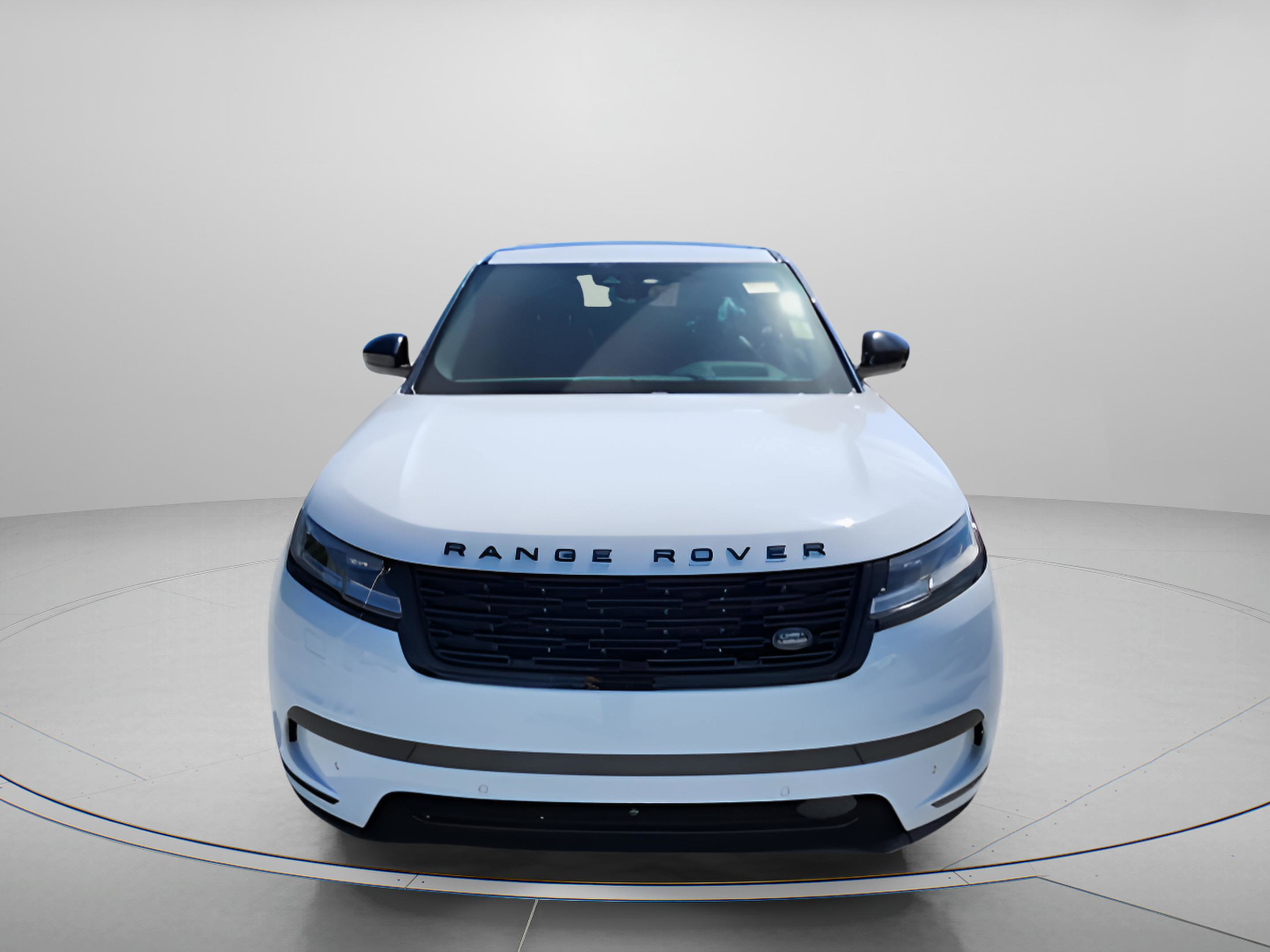 Used 2025 Land Rover Range Rover Velar S AWD/4WD image 11