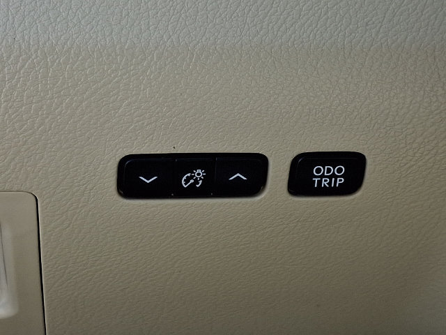 Used 2015 Lexus RX 450h AWD image 29