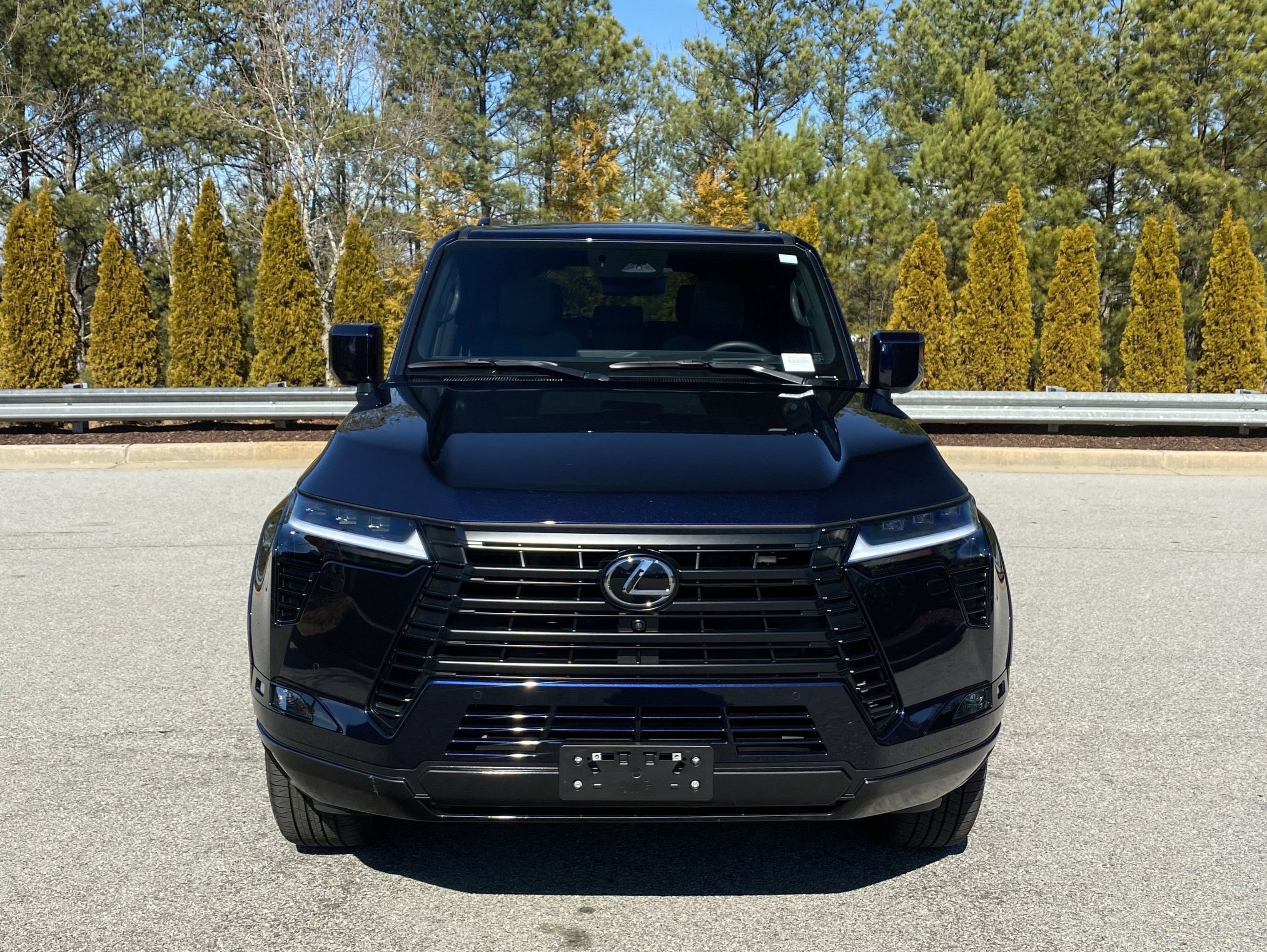 Used 2025 Lexus GX 550 w/ Accessory Package (2T) AWD/4WD image 13