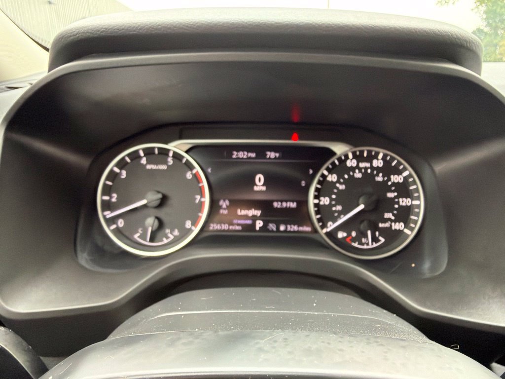 Certified 2025 Nissan Rogue SV FWD image 14