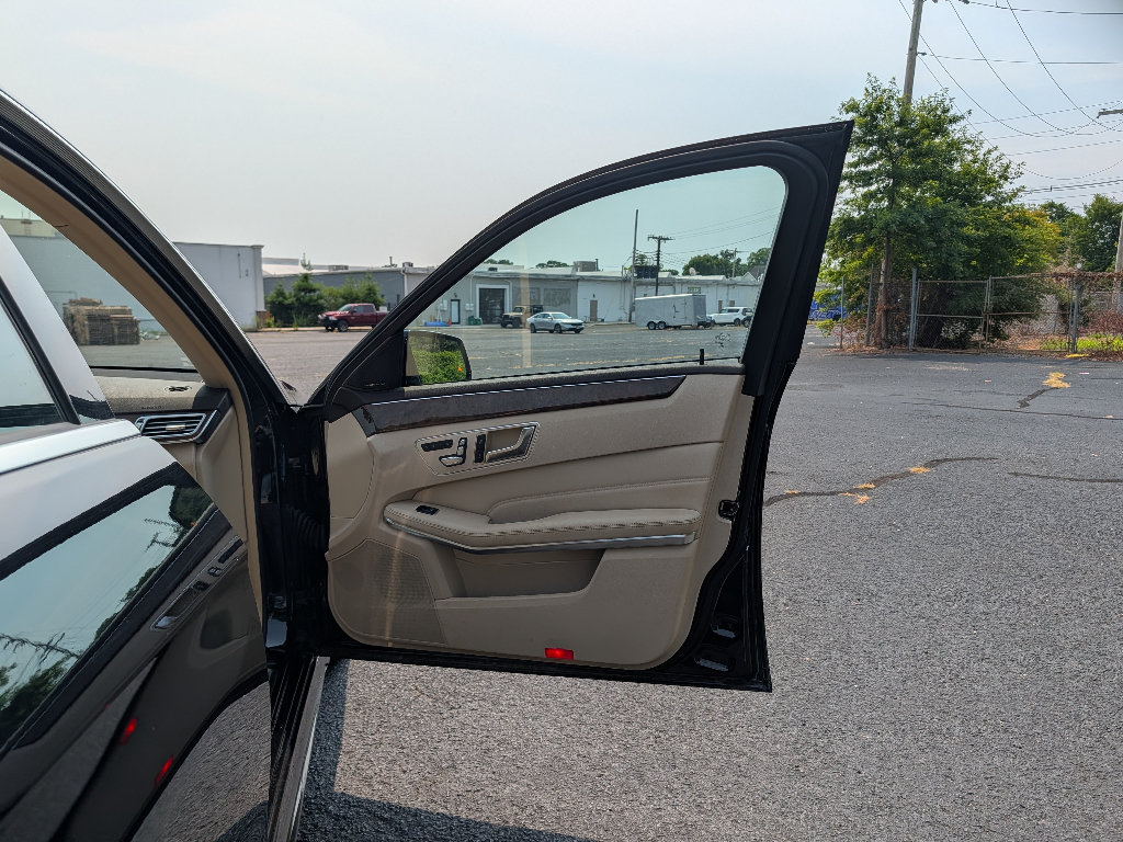 Used 2015 Mercedes-Benz E 350 4MATIC Sedan w/ Premium 1 Package image 13