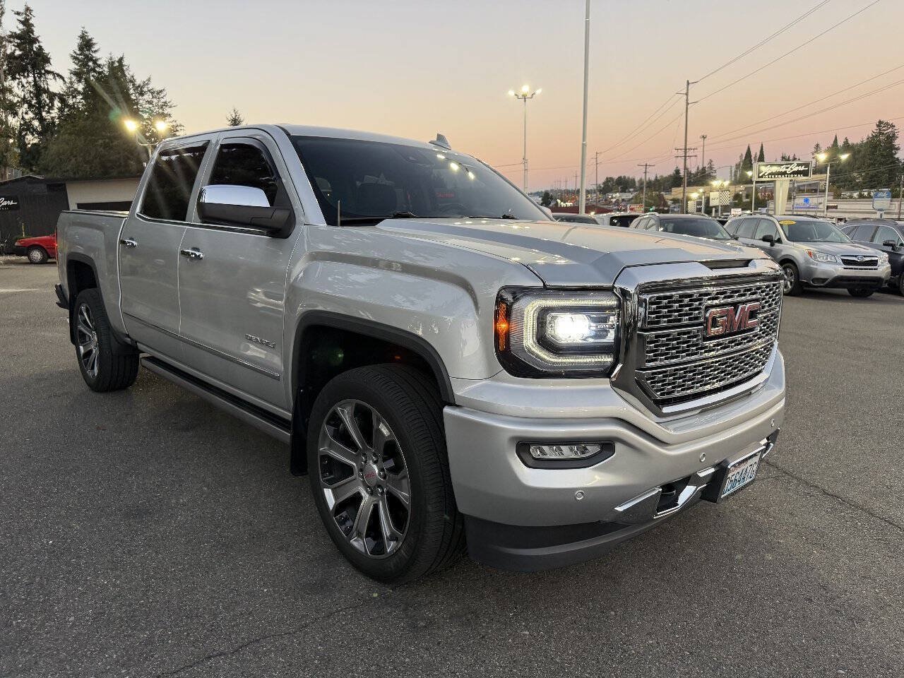 Used 2018 GMC Sierra 1500 Denali AWD/4WD image 12