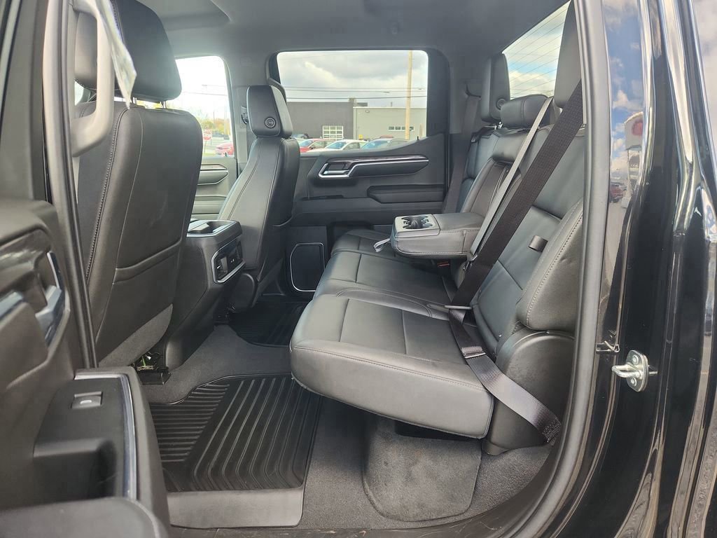 Used 2023 Chevrolet Silverado 1500 LTZ image 10