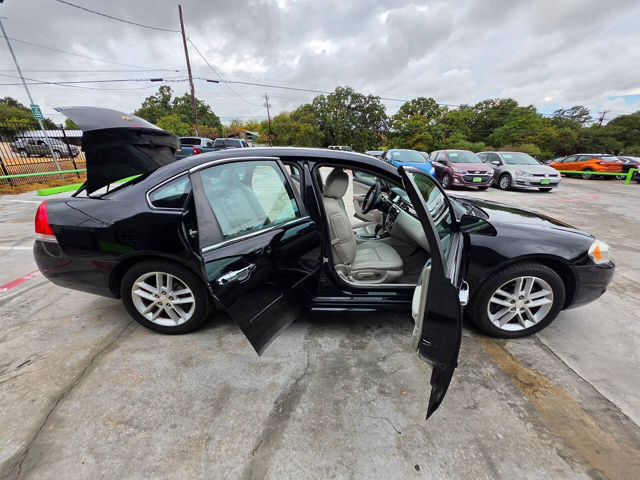 Used 2016 Chevrolet Impala LTZ FWD image 31