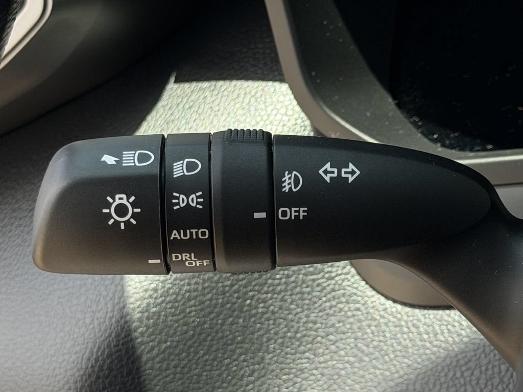 Used 2024 Toyota Tundra Limited AWD/4WD image 24
