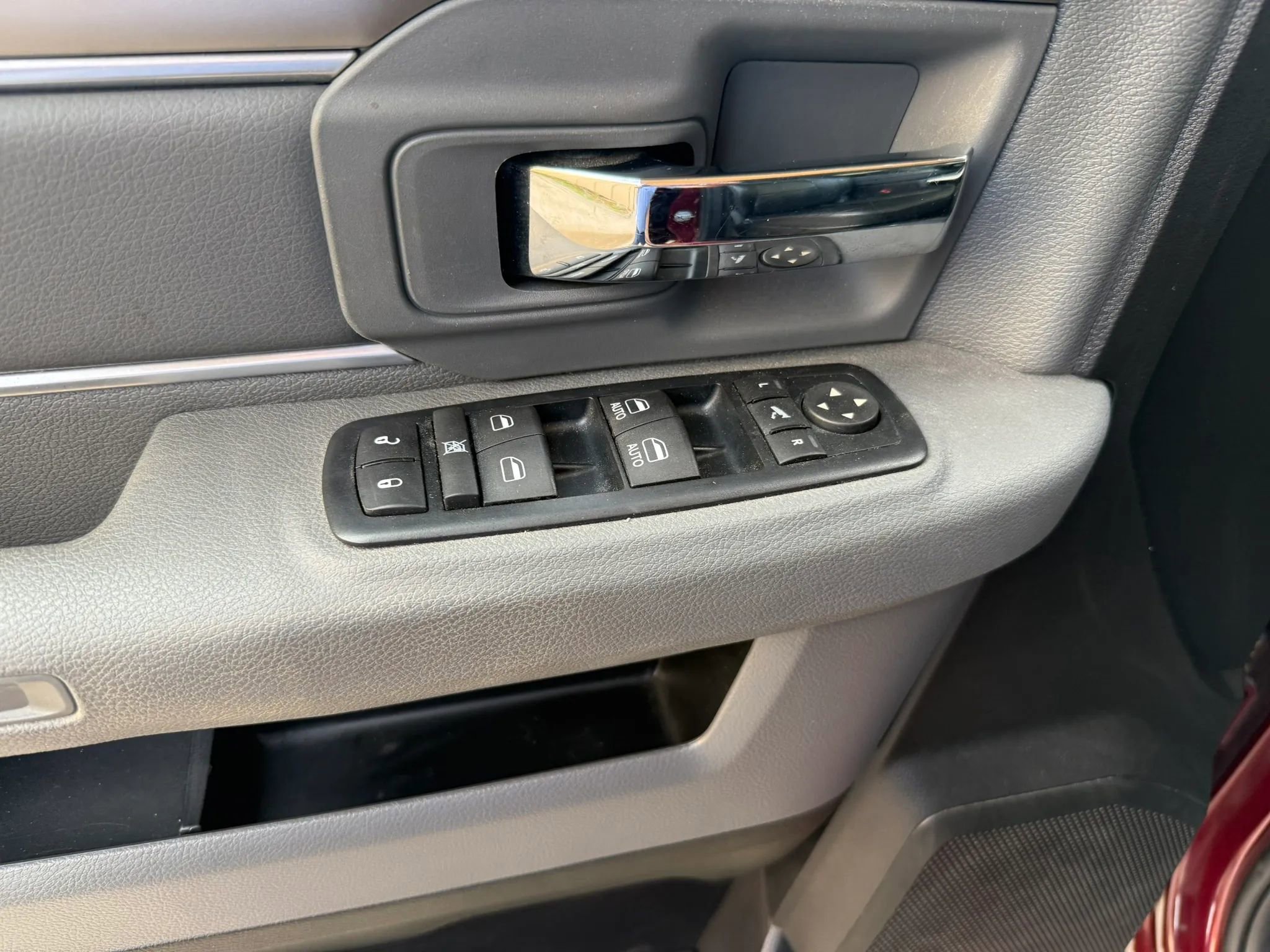 Used 2016 RAM 1500 Big Horn RWD image 9