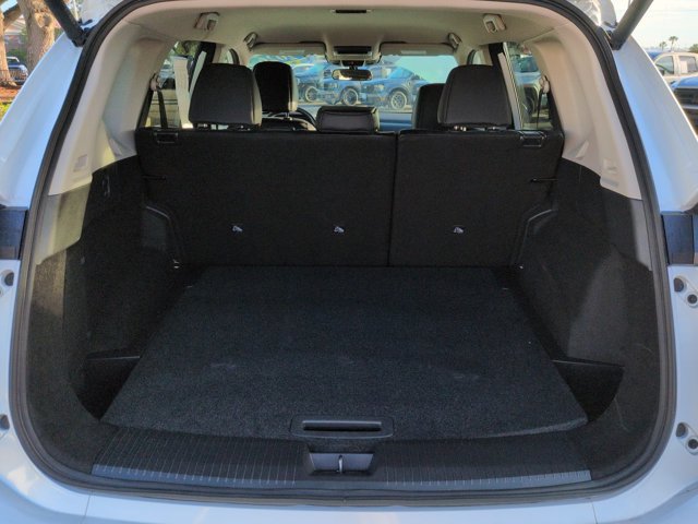 Used 2026 Nissan Rogue SV AWD/4WD image 12