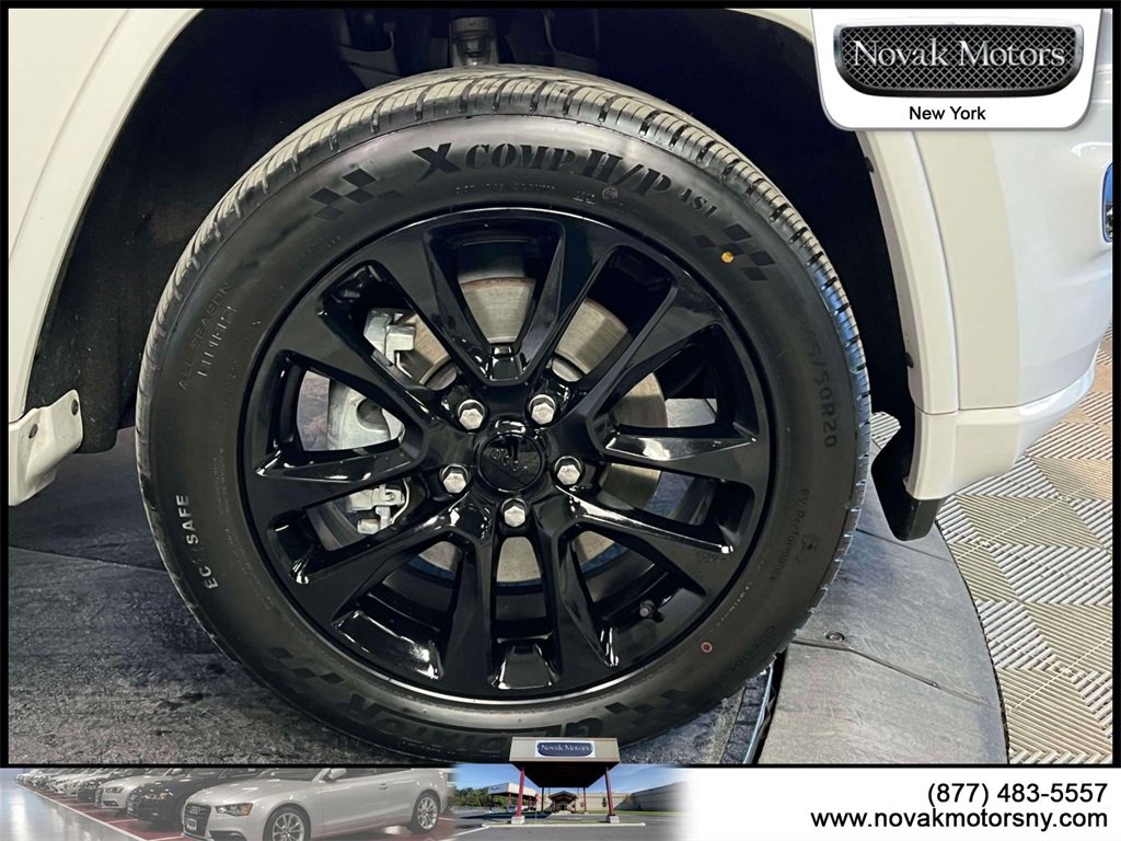 Used 2022 Jeep Grand Cherokee Laredo X image 7