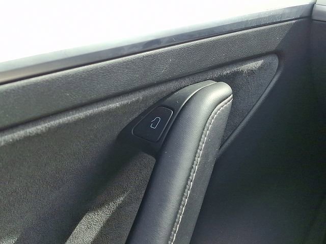 Used 2023 Tesla Model 3 Standard Range image 25