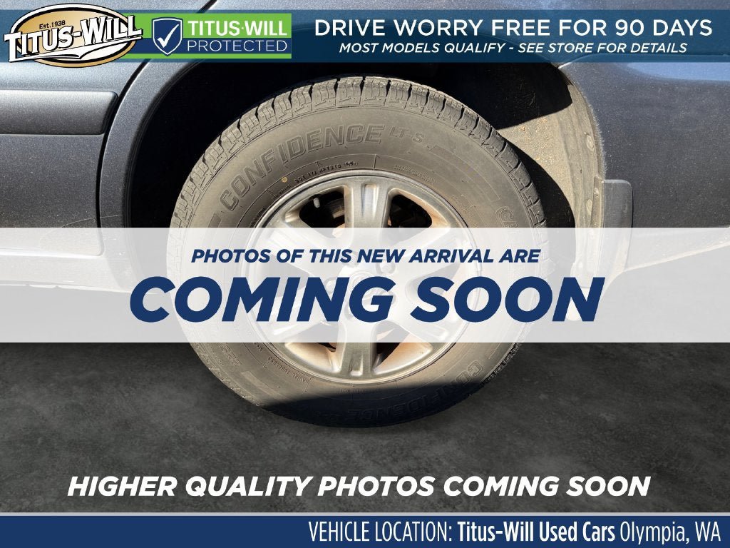 Used 2005 Toyota Highlander 2WD V6 w/ 3rd Row image 4