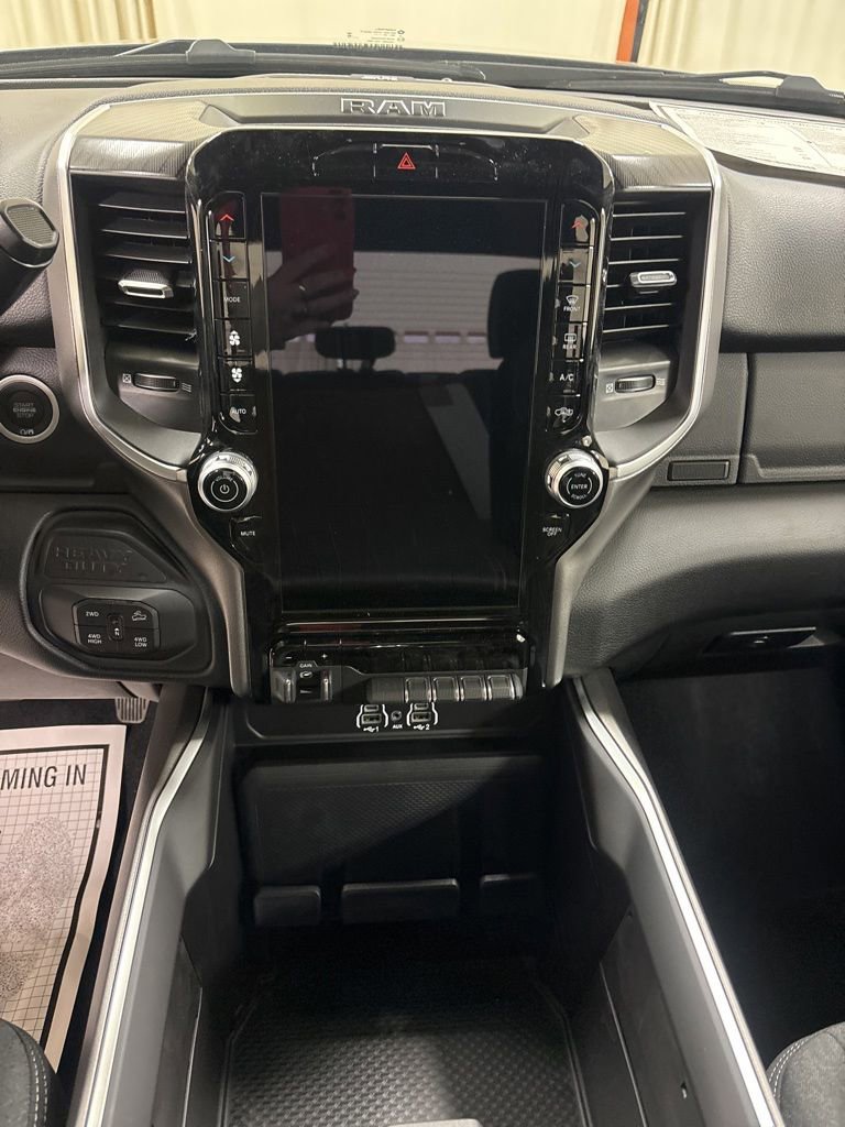 New 2026 RAM 2500 Big Horn AWD/4WD image 13