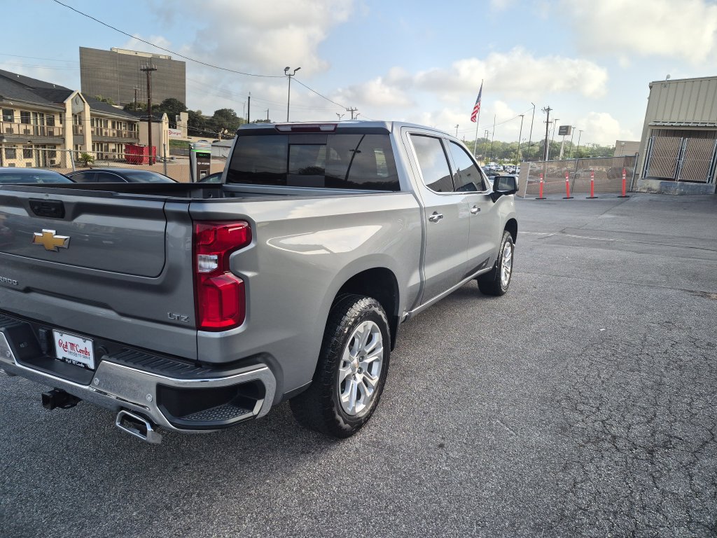 Used 2024 Chevrolet Silverado 1500 LTZ w/ LTZ Premium Package AWD/4WD image 6