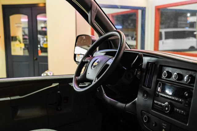 Used 2017 Chevrolet Express 3500 LT w/ LT Preferred Equipment Group RWD image 16