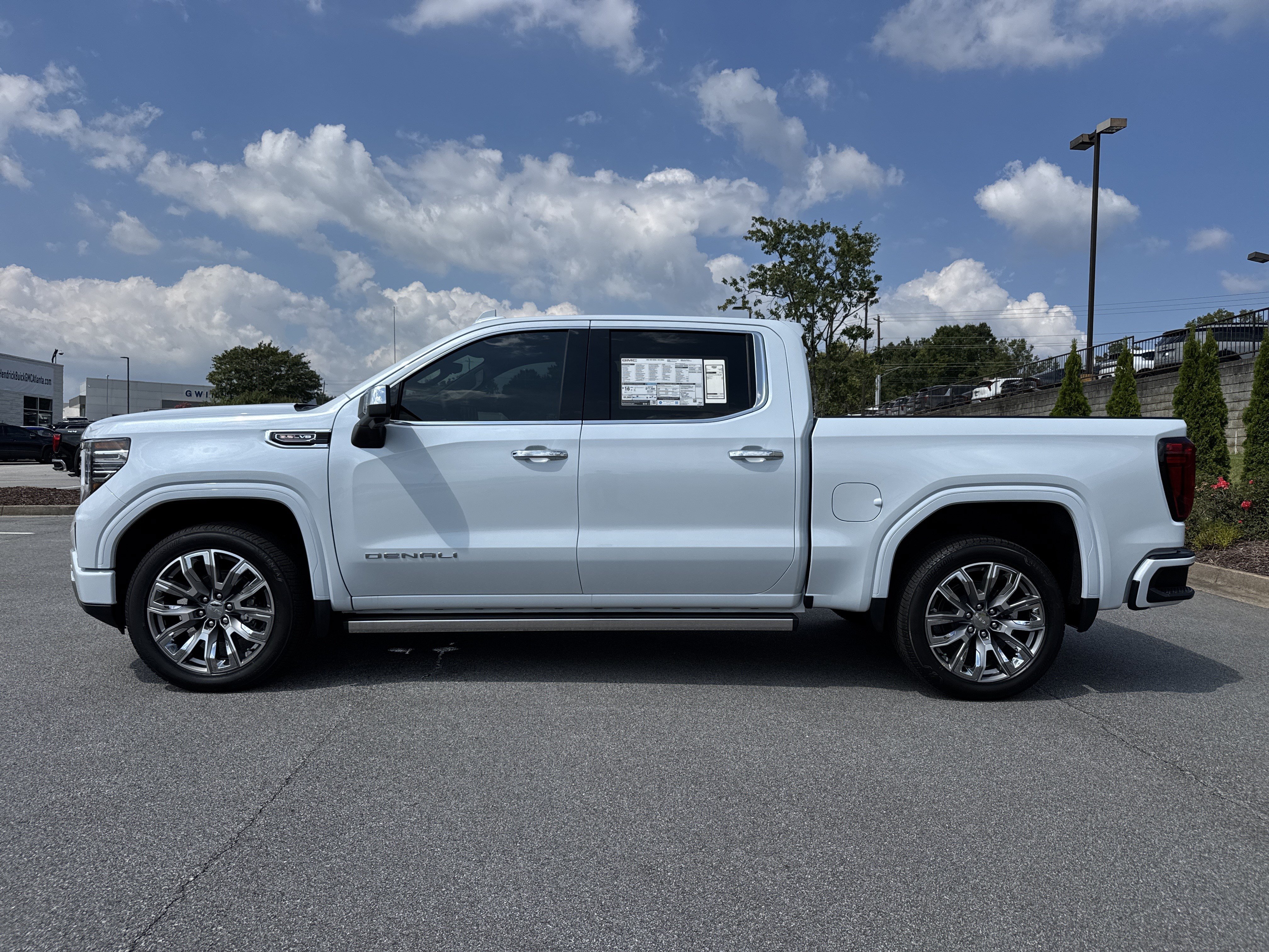 New 2026 GMC Sierra 1500 Denali w/ Denali Reserve Package AWD/4WD image 9